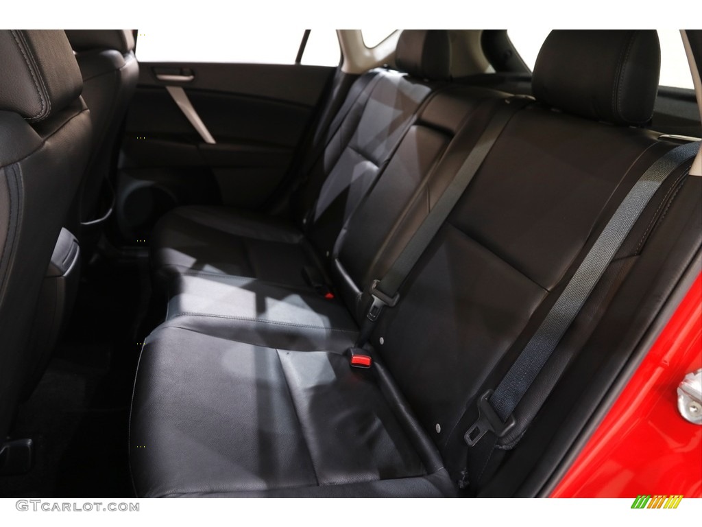 2013 MAZDA3 i Grand Touring 5 Door - Velocity Red Mica / Black photo #19