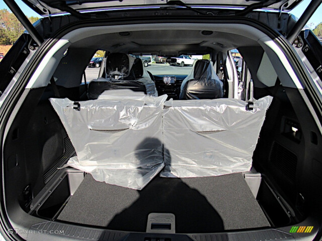 2021 Ford Explorer Limited 4WD Trunk Photos | GTCarLot.com