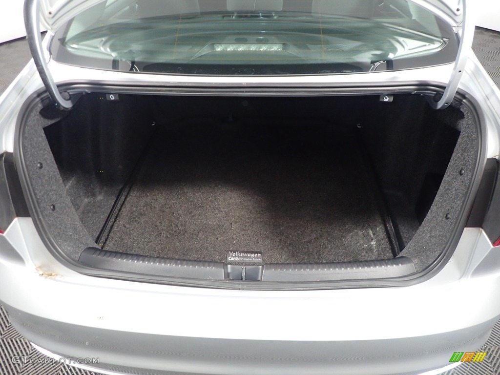 2015 Volkswagen Jetta TDI S Sedan Trunk Photos