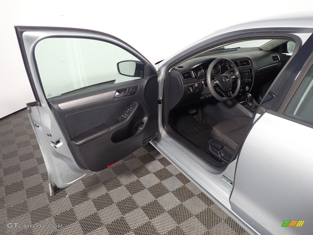 Titan Black Interior 2015 Volkswagen Jetta TDI S Sedan Photo #143311299