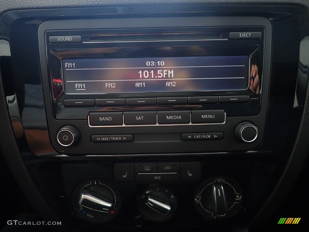 2015 Volkswagen Jetta TDI S Sedan Audio System Photo #143311440