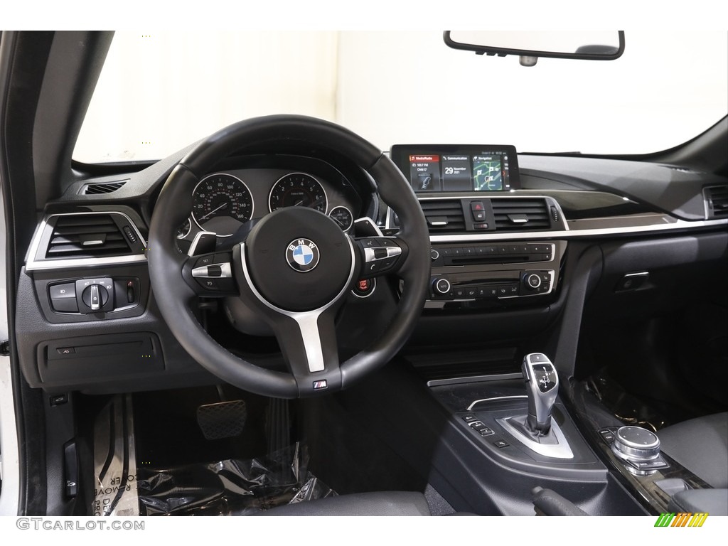 2018 BMW 4 Series 440i xDrive Convertible Black Dashboard Photo #143312442