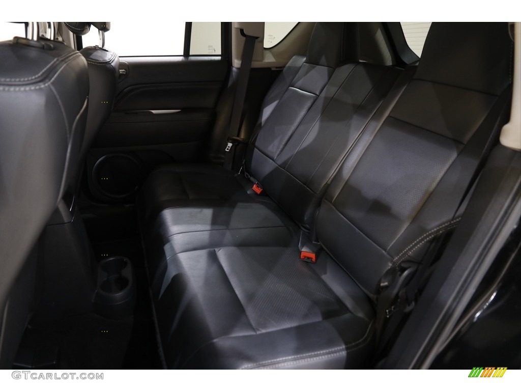 2017 Compass High Altitude - Black / Dark Slate Gray photo #16