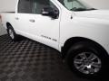 2018 Glacier White Nissan Titan SV Crew Cab 4x4  photo #5