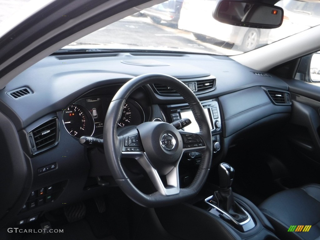 2017 Rogue SL AWD - Gun Metallic / Charcoal photo #13