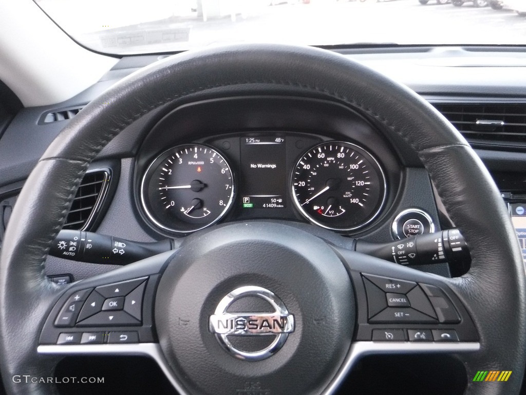 2017 Rogue SL AWD - Gun Metallic / Charcoal photo #25