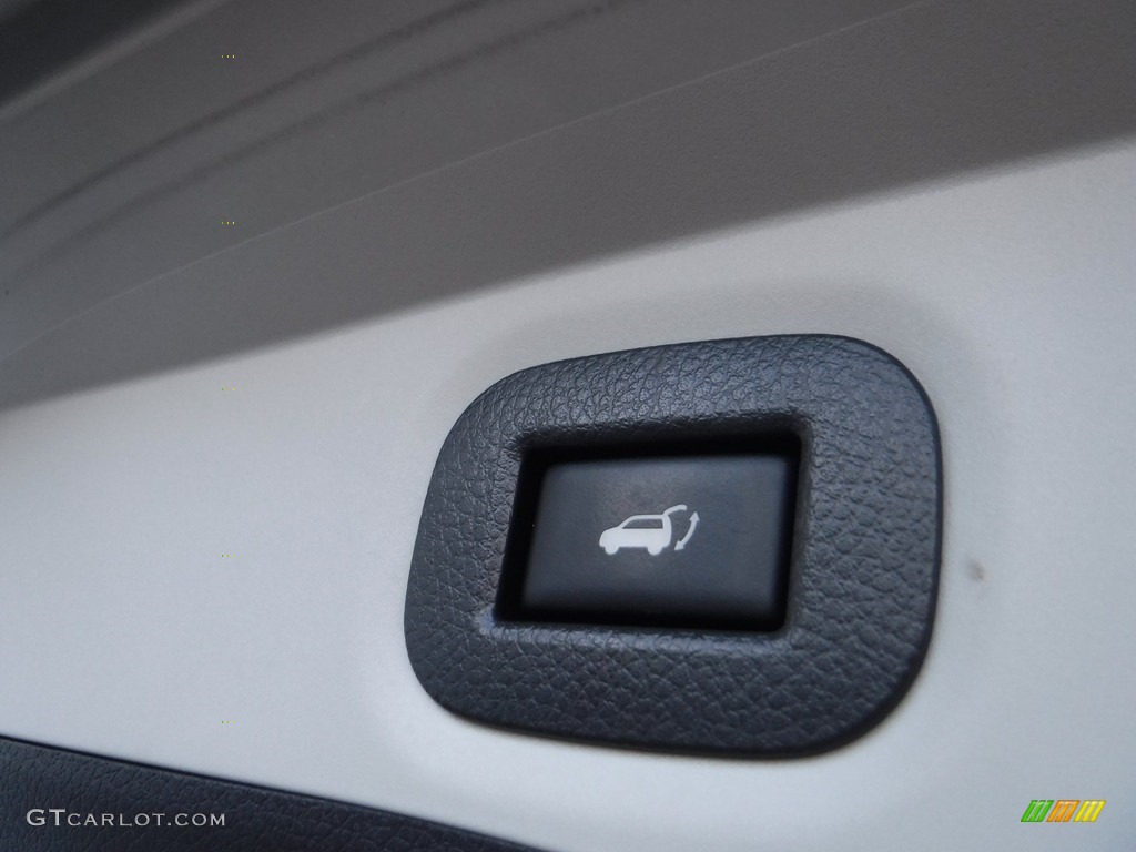 2017 Rogue SL AWD - Gun Metallic / Charcoal photo #33