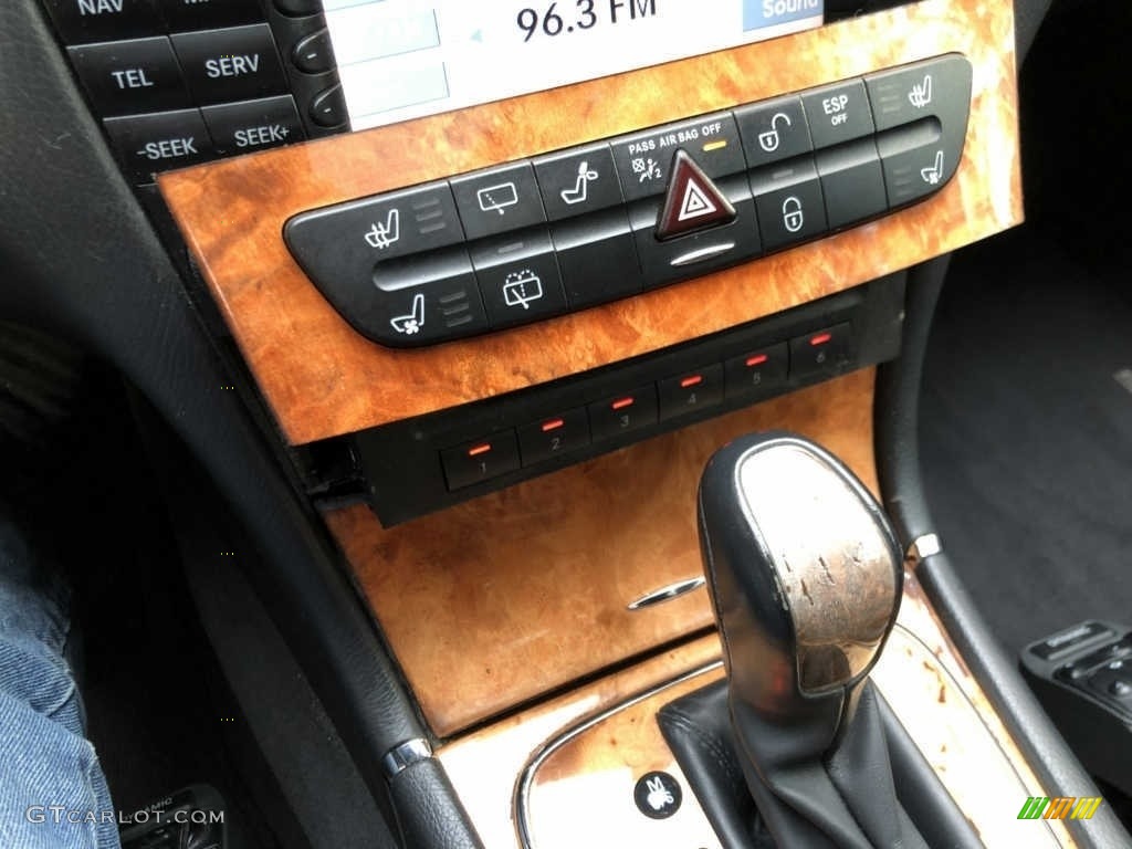 2006 Mercedes-Benz E 55 AMG Wagon Controls Photo #143318444