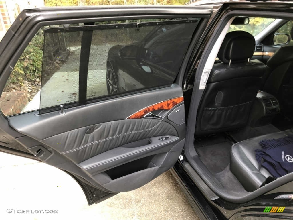 2006 Mercedes-Benz E 55 AMG Wagon Charcoal Door Panel Photo #143318699
