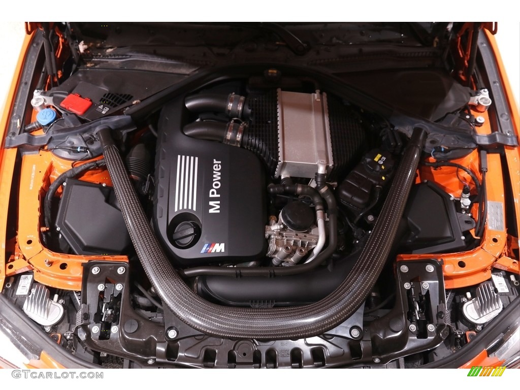2020 BMW M4 Coupe Engine Photos