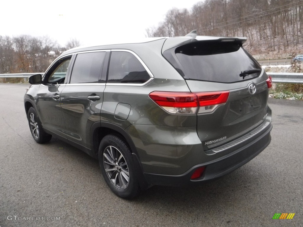2019 Highlander XLE AWD - Alumina Jade Metallic / Almond photo #14