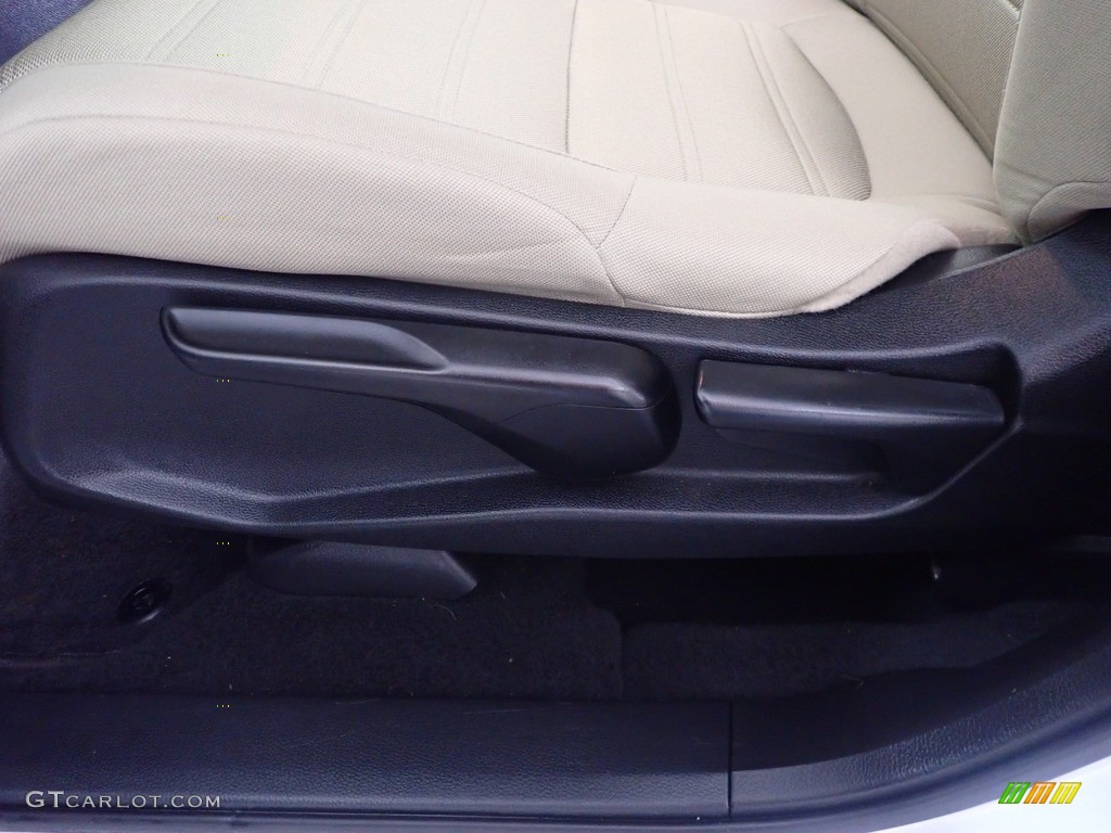 2019 CR-V LX AWD - Platinum White Pearl / Gray photo #23