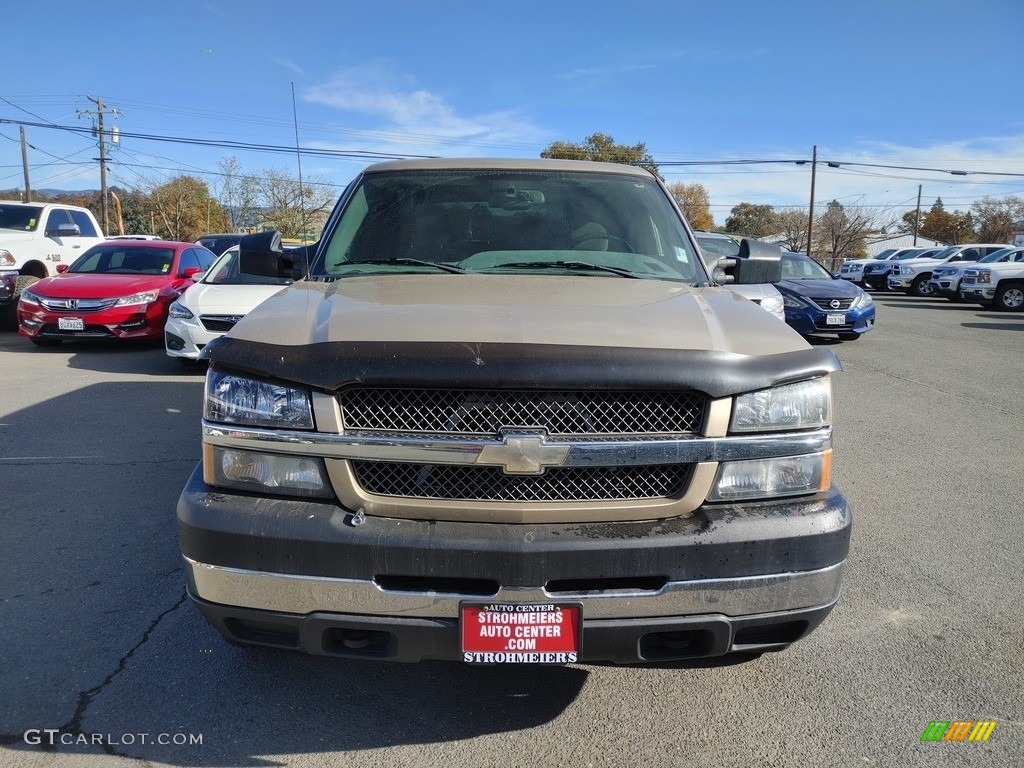 2004 Silverado 2500HD LS Extended Cab 4x4 - Sandstone Metallic / Tan photo #2