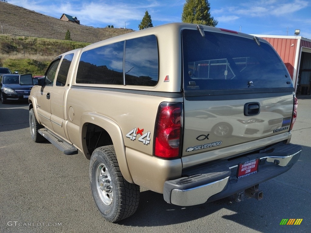 2004 Silverado 2500HD LS Extended Cab 4x4 - Sandstone Metallic / Tan photo #10