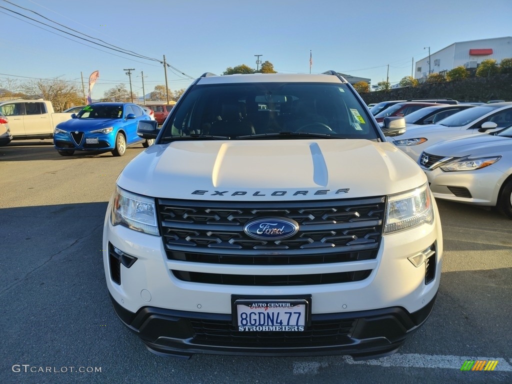 2018 Explorer XLT 4WD - Oxford White / Ebony Black photo #2
