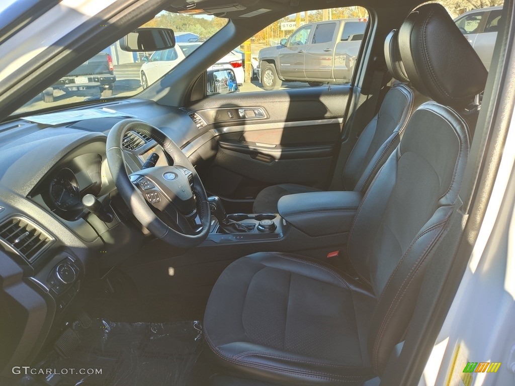 2018 Explorer XLT 4WD - Oxford White / Ebony Black photo #5