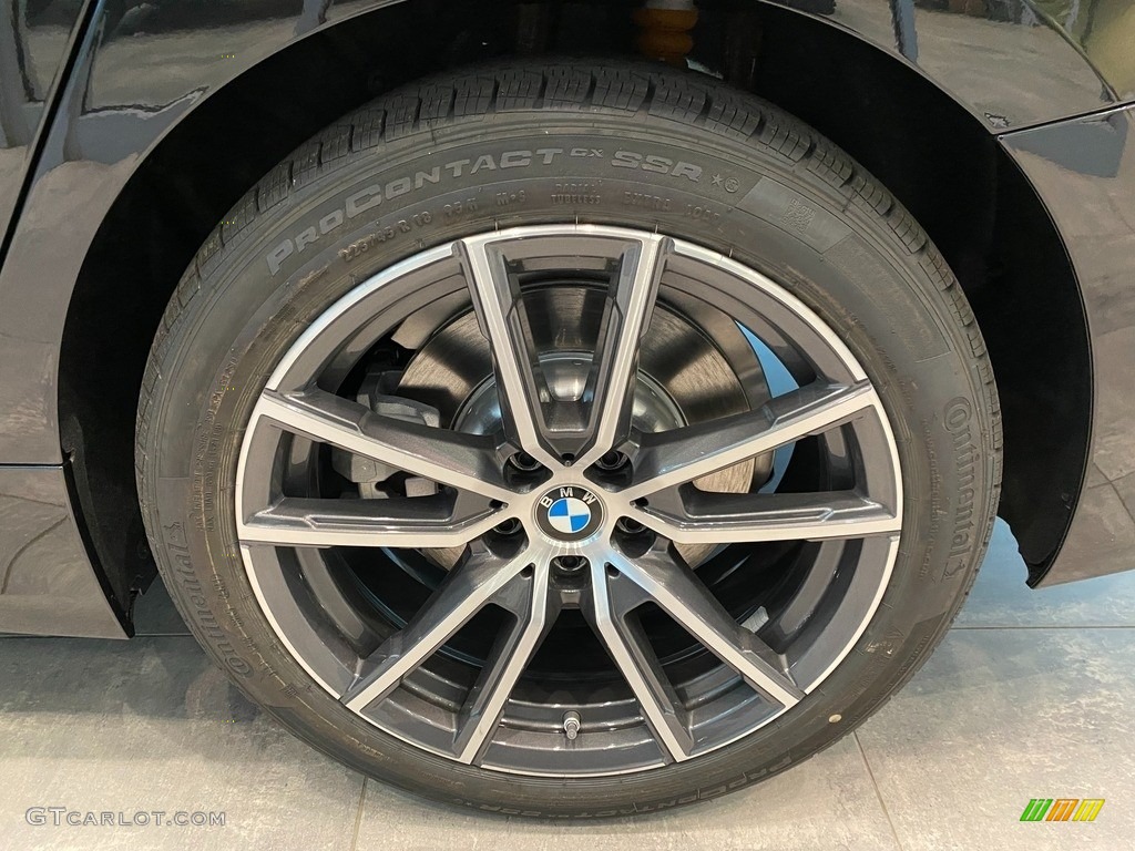 2022 3 Series 330i xDrive Sedan - Black Sapphire Metallic / Black photo #3