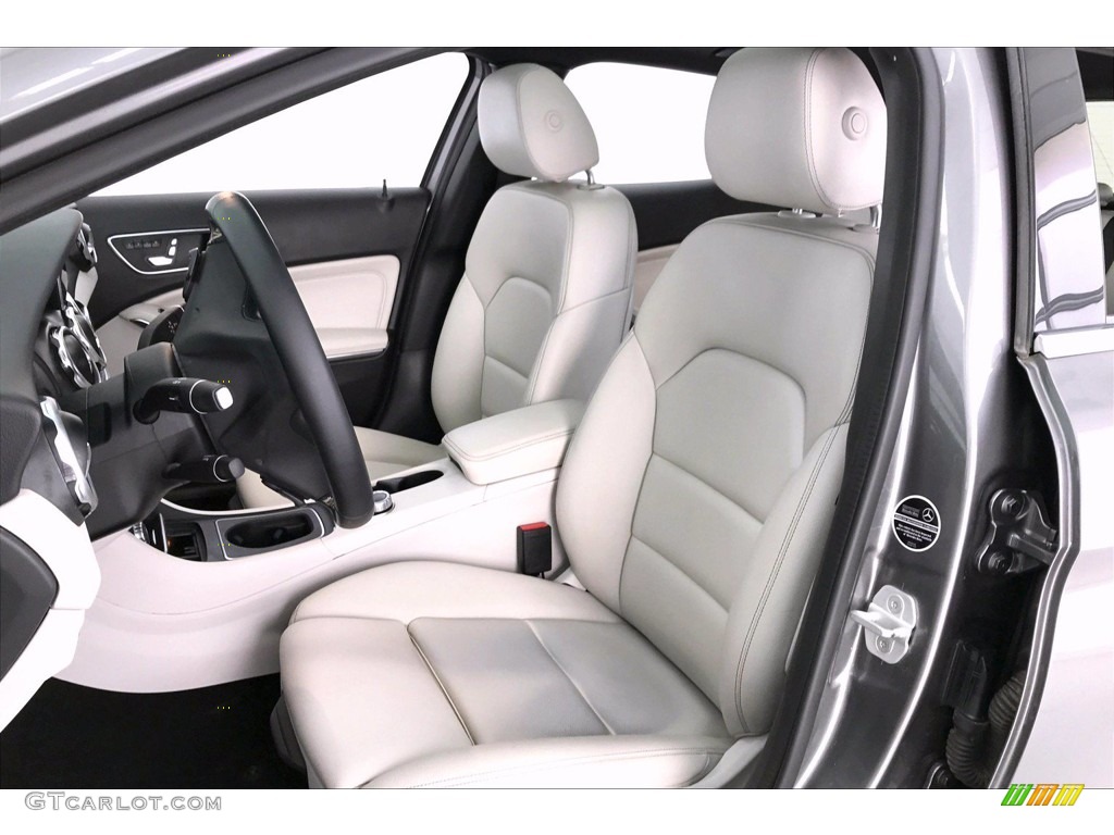 2018 Mercedes-Benz GLA 250 4Matic Front Seat Photo #143326179