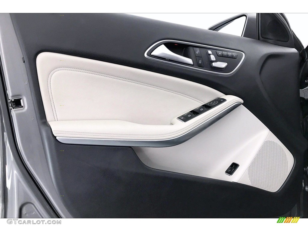 2018 Mercedes-Benz GLA 250 4Matic Crystal Grey Door Panel Photo #143326290