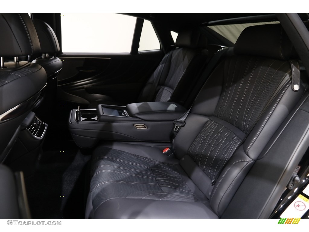 2018 Lexus LS 500 AWD Rear Seat Photos