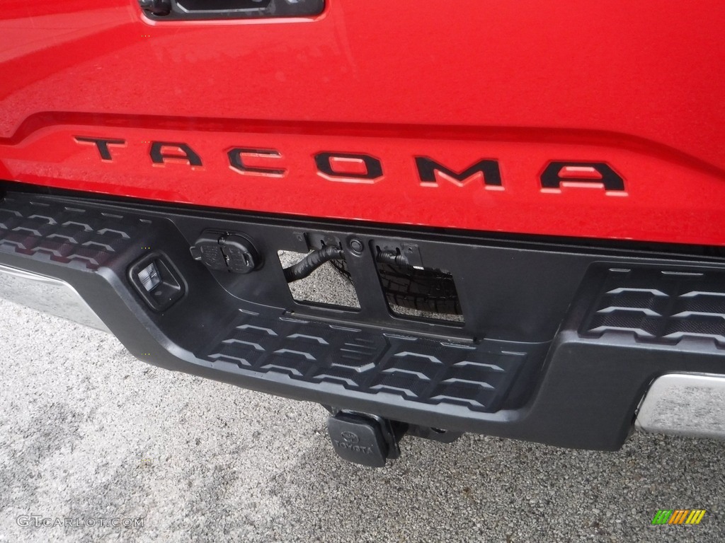 2019 Tacoma SR5 Double Cab 4x4 - Barcelona Red Metallic / TRD Graphite photo #17