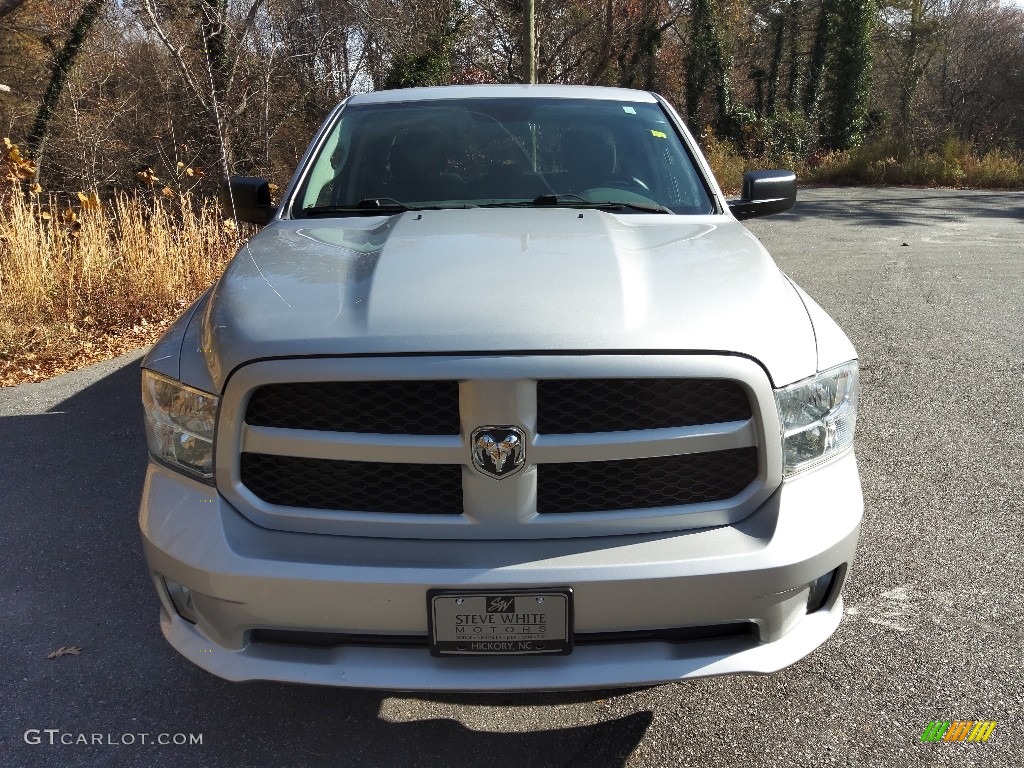 2017 1500 Express Quad Cab 4x4 - Bright Silver Metallic / Black/Diesel Gray photo #3
