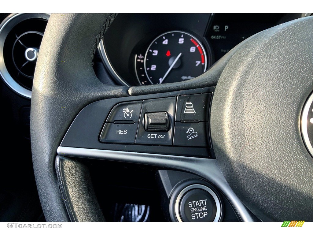 2018 Alfa Romeo Stelvio Ti AWD Black/Black Steering Wheel Photo #143330771