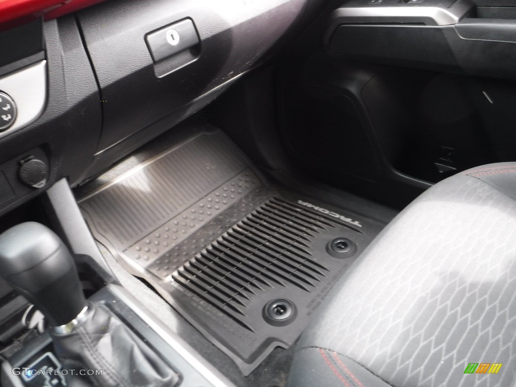 2019 Tacoma SR5 Double Cab 4x4 - Barcelona Red Metallic / TRD Graphite photo #24