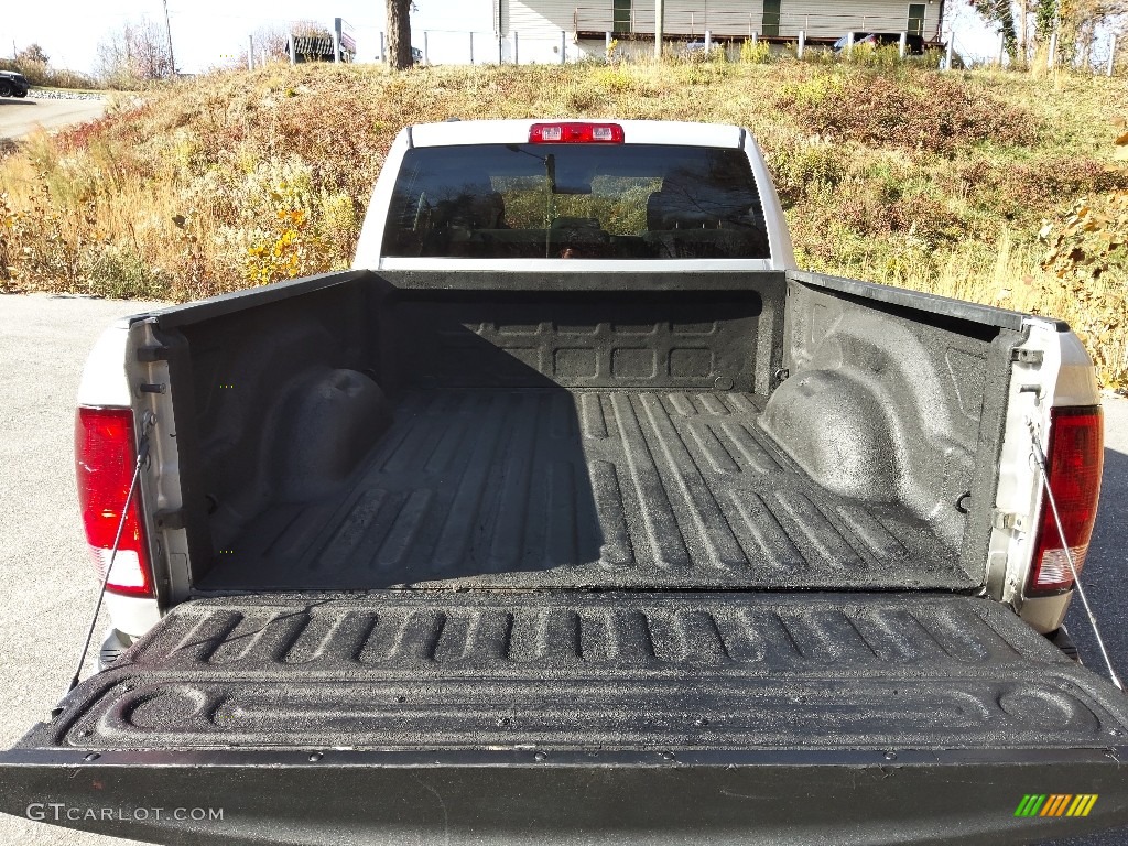 2017 1500 Express Quad Cab 4x4 - Bright Silver Metallic / Black/Diesel Gray photo #9