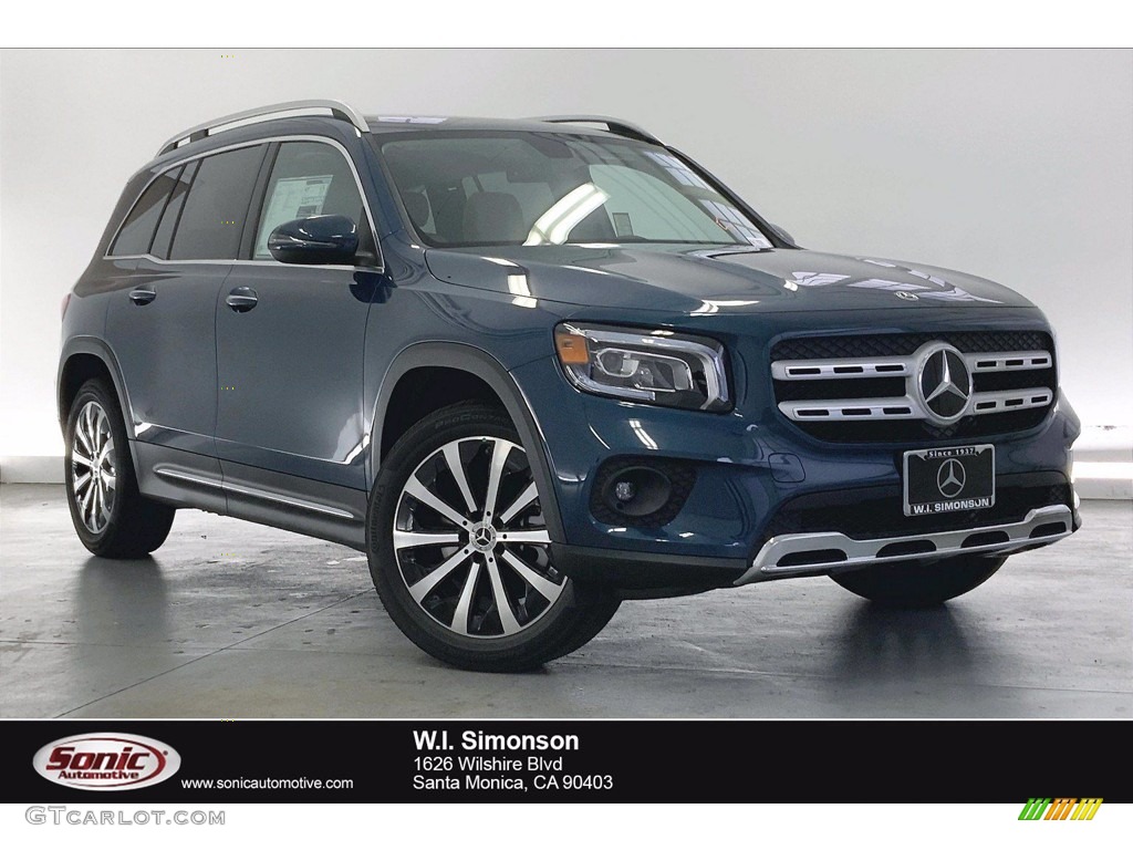 2022 GLB 250 - Denim Blue Metallic / Macchiato Beige photo #1