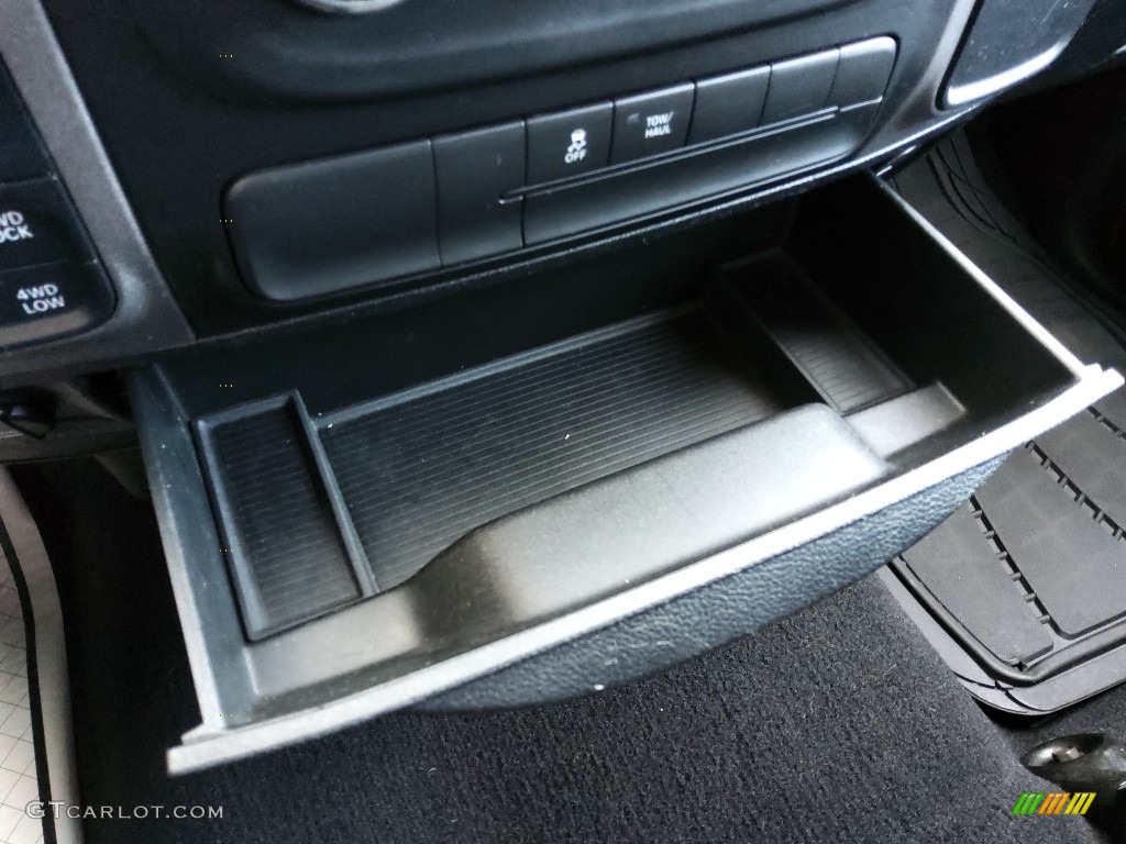 2017 1500 Express Quad Cab 4x4 - Bright Silver Metallic / Black/Diesel Gray photo #27