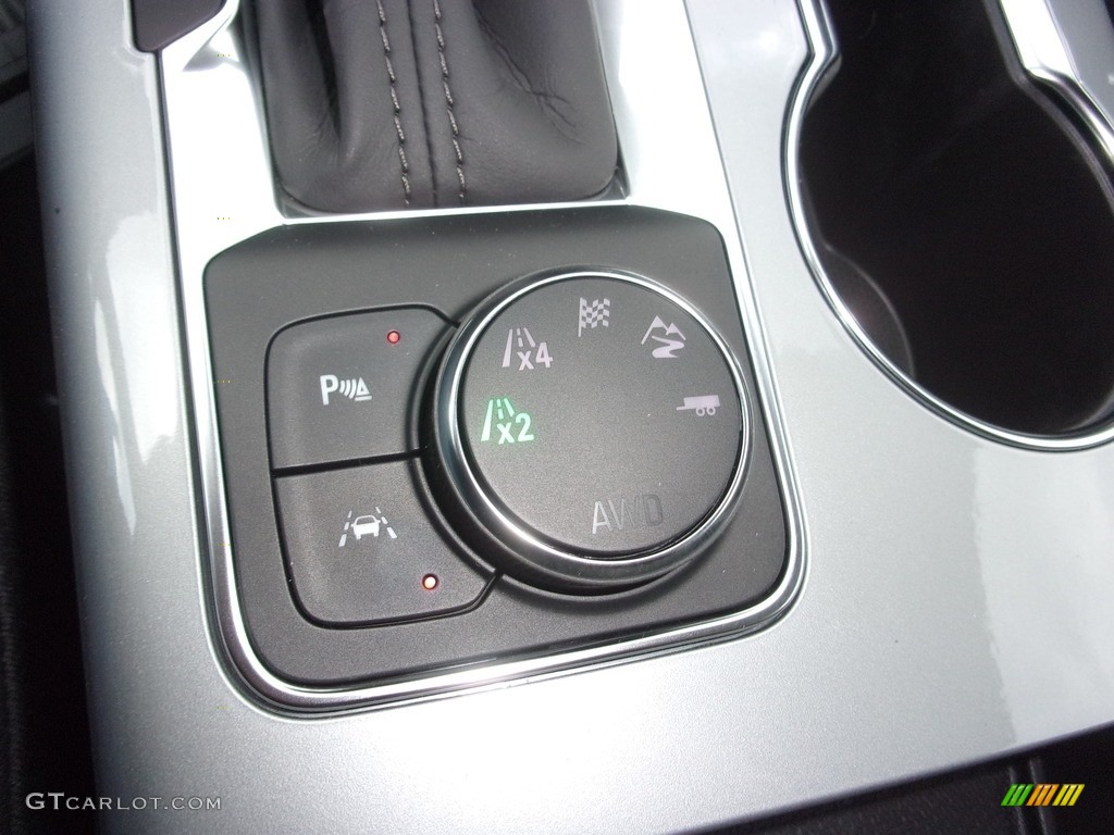 2022 Chevrolet Blazer LT AWD Controls Photo #143331959