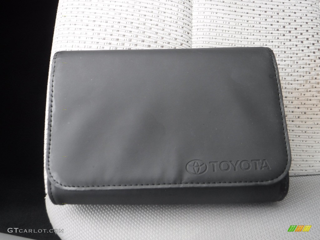 2013 Camry LE - Magnetic Gray Metallic / Ash photo #28