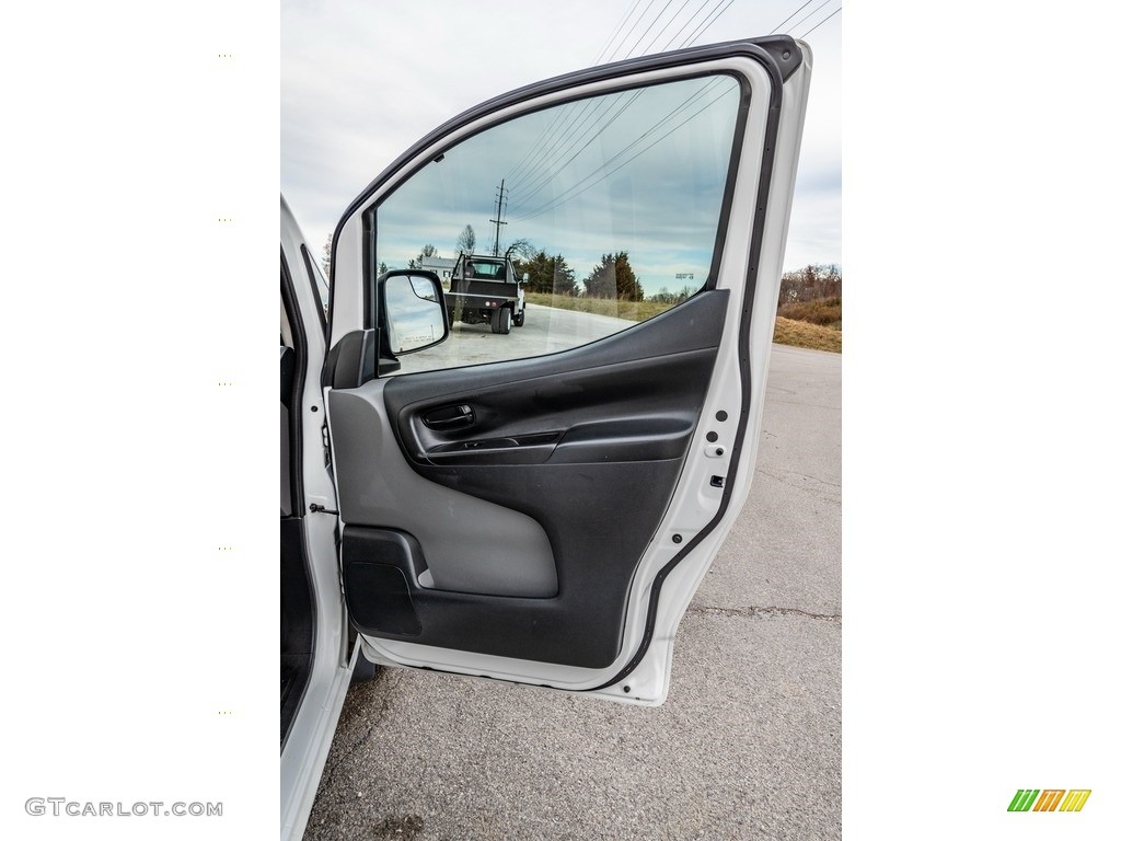 2015 NV200 S - Fresh Powder / Gray photo #23