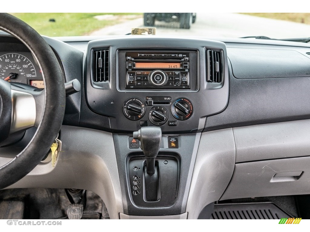 2015 NV200 S - Fresh Powder / Gray photo #28