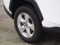 Super White - RAV4 XLE AWD Photo No. 10