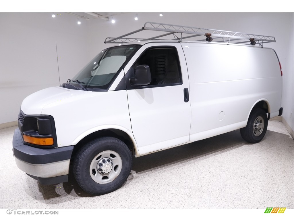 Summit White 2017 Chevrolet Express 2500 Cargo WT Exterior Photo #143336402