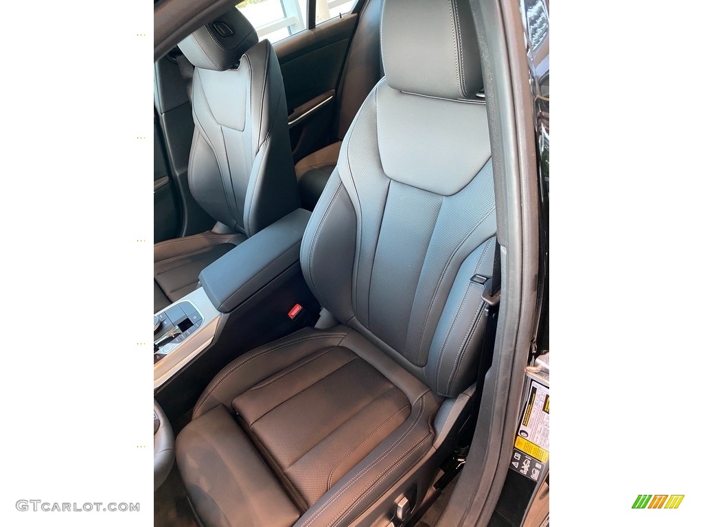 2022 3 Series 330i xDrive Sedan - Black Sapphire Metallic / Black photo #4