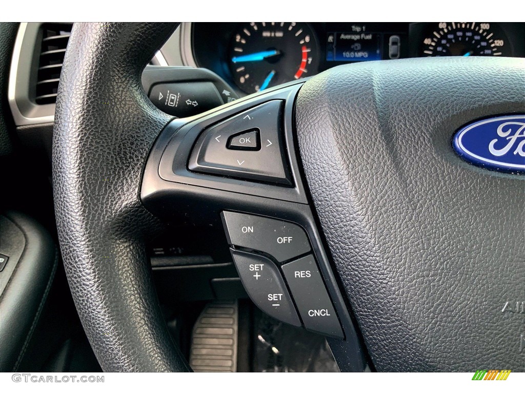 2020 Ford Edge SE Ebony Steering Wheel Photo #143339255