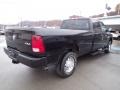 Black - 2500 Tradesman Crew Cab 4x4 Photo No. 2