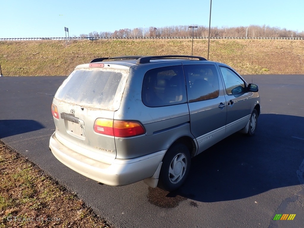 2000 Sienna XLE - Silver Spruce Metallic / Gray photo #11