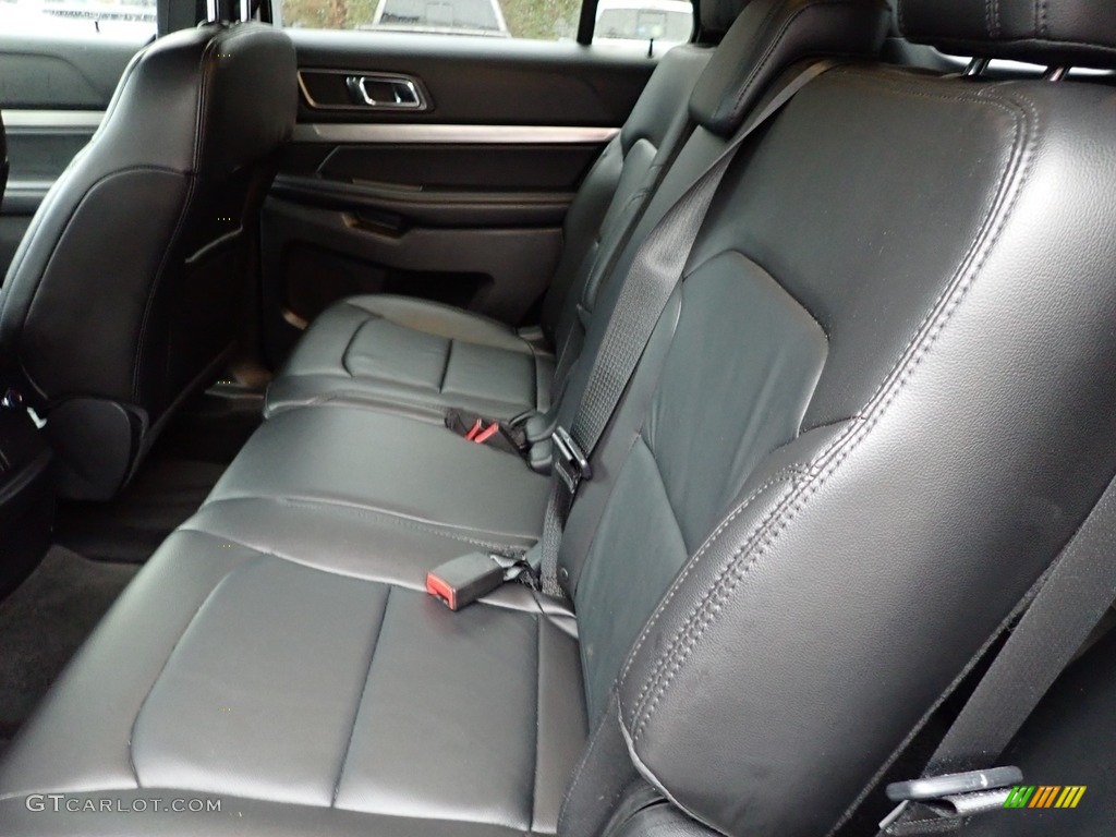 2018 Explorer XLT 4WD - Oxford White / Ebony Black photo #18
