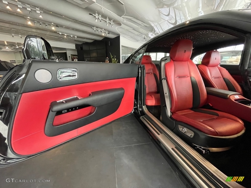2017 Rolls-Royce Wraith Standard Wraith Model Door Panel Photos