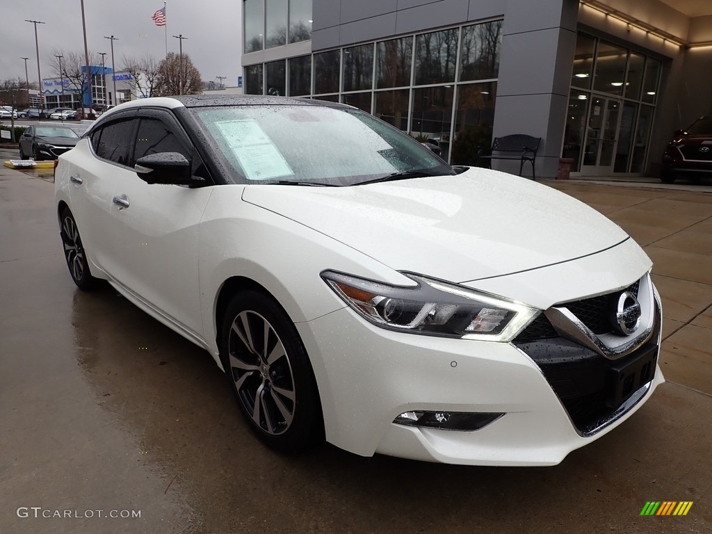 2017 Maxima Platinum - Pearl White / Charcoal photo #9