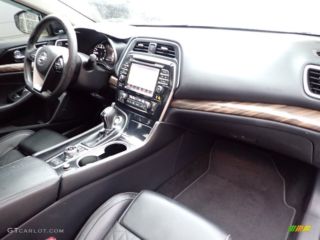 2017 Maxima Platinum - Pearl White / Charcoal photo #12
