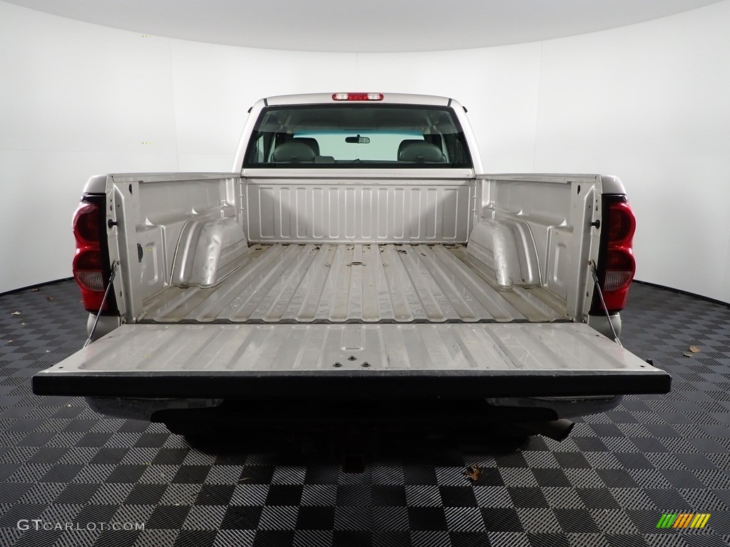 2006 Silverado 2500HD Work Truck Extended Cab 4x4 - Silver Birch Metallic / Dark Charcoal photo #11