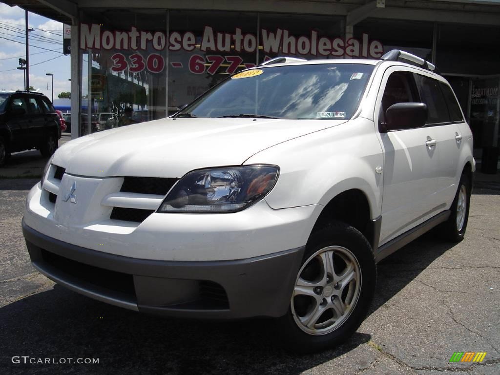 2003 Outlander LS - Diamond White Pearl / Charcoal photo #1