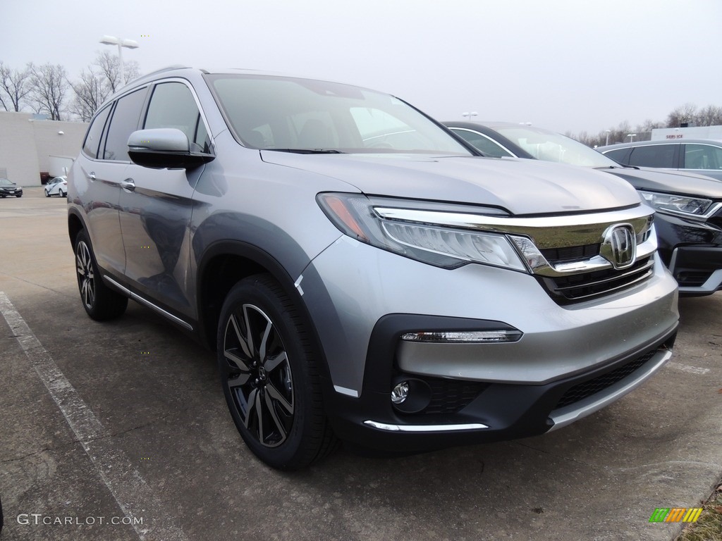 2022 Pilot Touring AWD - Lunar Silver Metallic / Gray photo #3