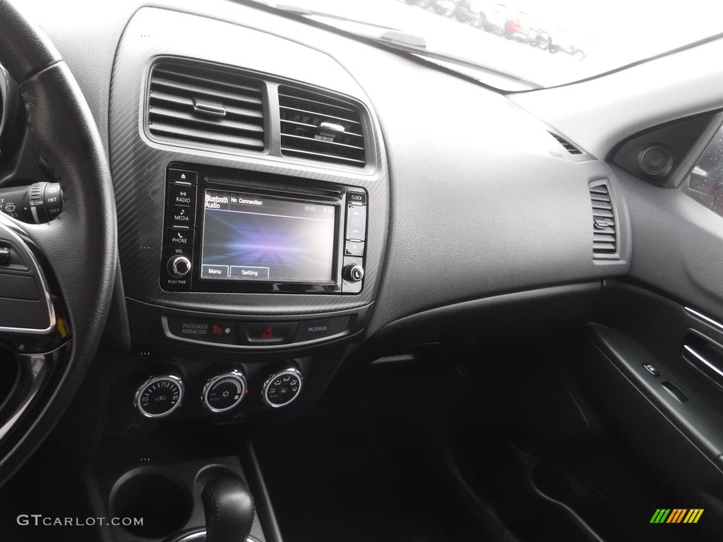 2017 Mitsubishi Outlander Sport SE Black Dashboard Photo #143356770