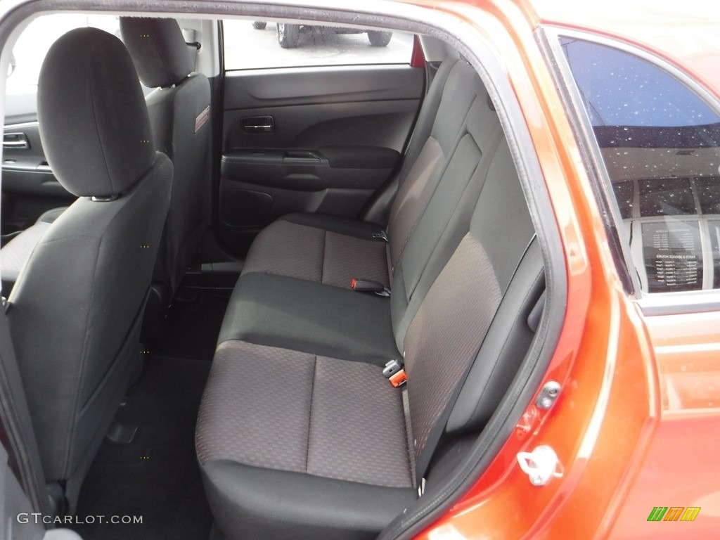 Black Interior 2017 Mitsubishi Outlander Sport SE Photo #143356923